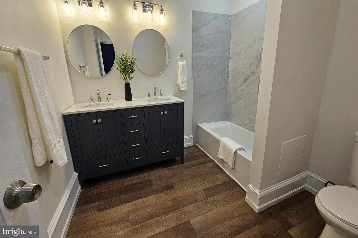 5457 Cedar Avenue photo 24