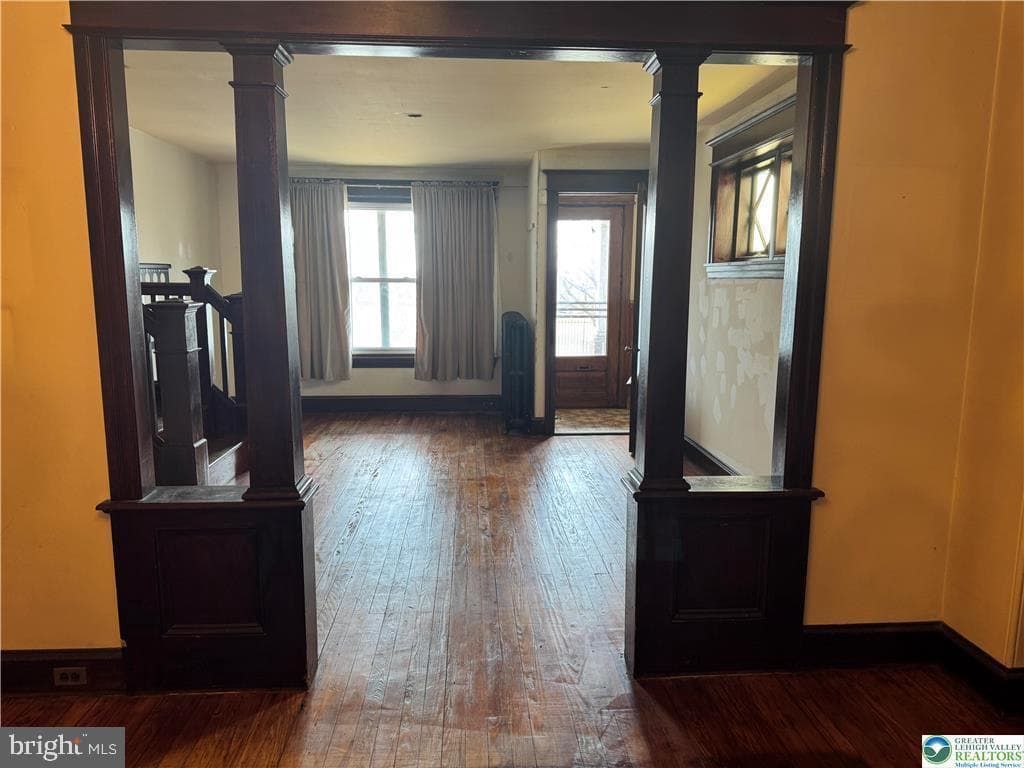 486 Roxborough Avenue photo 11