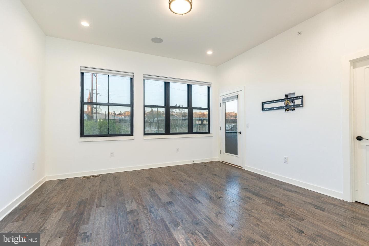 4523 Riverside Way photo 30