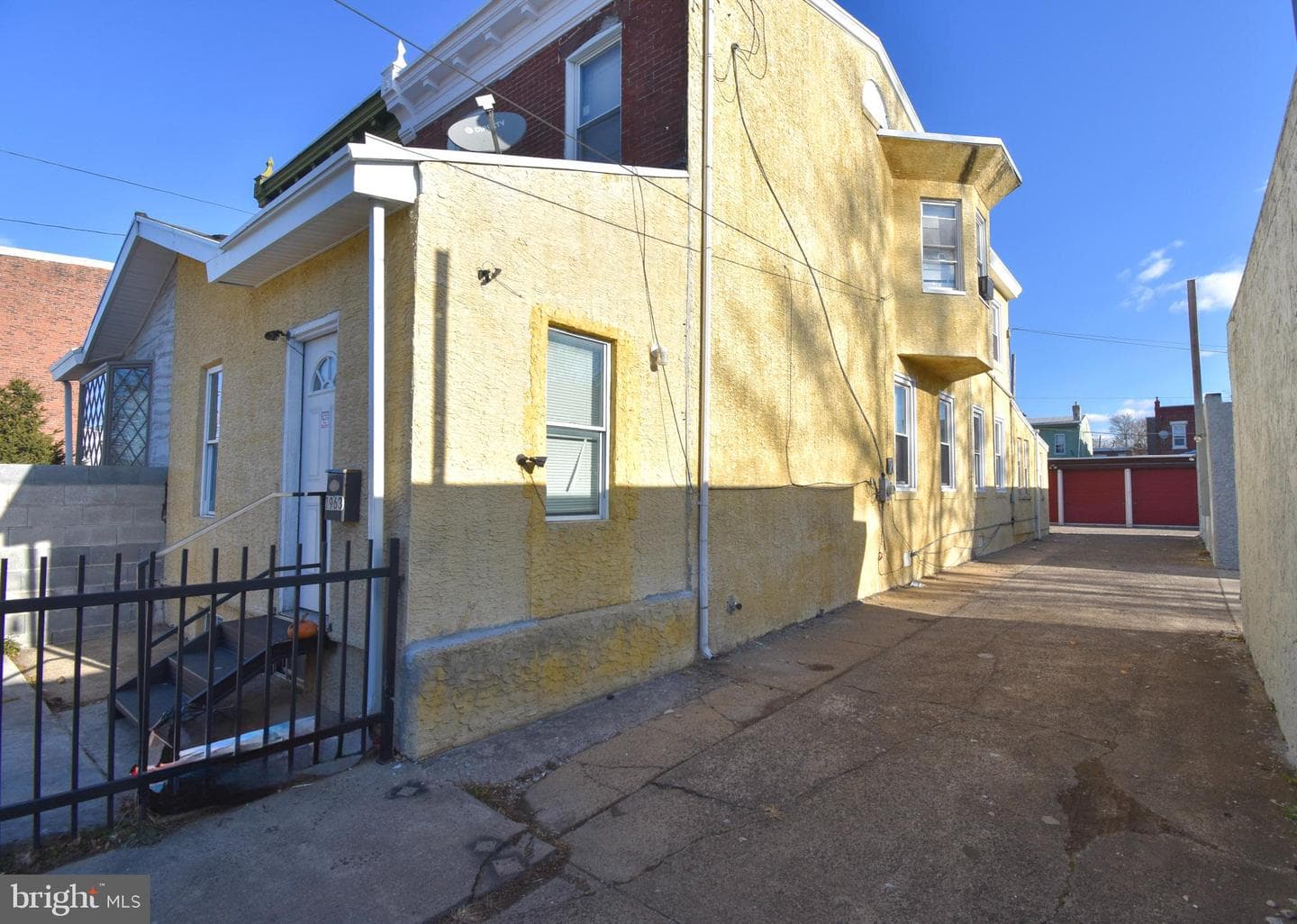 1963 Wakeling Street photo 3