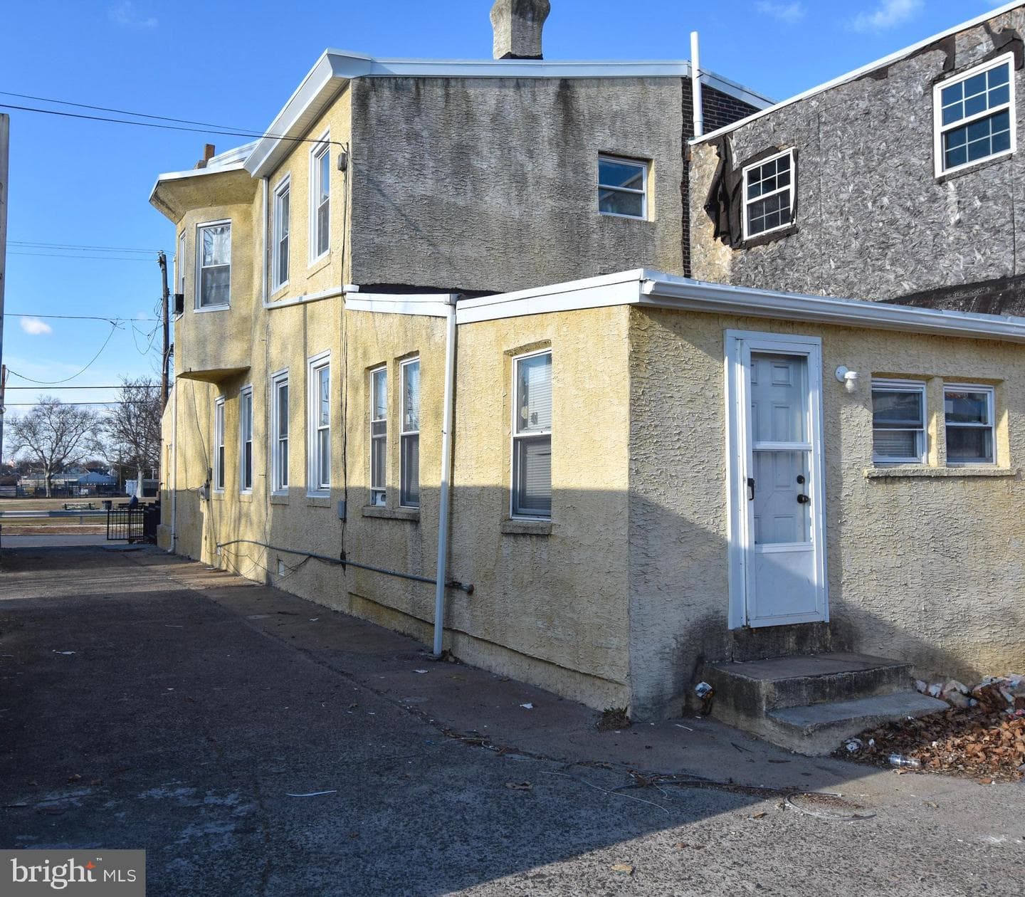 1963 Wakeling Street photo 6
