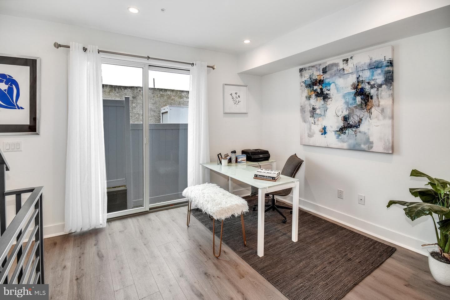 113 Olive Street photo 3
