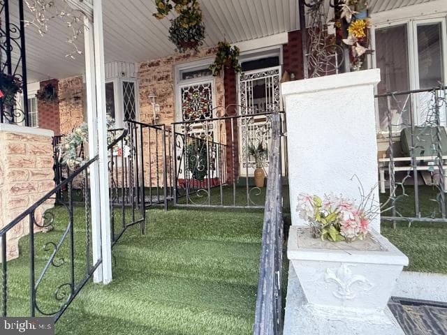 3835 N 19th Street photo 4