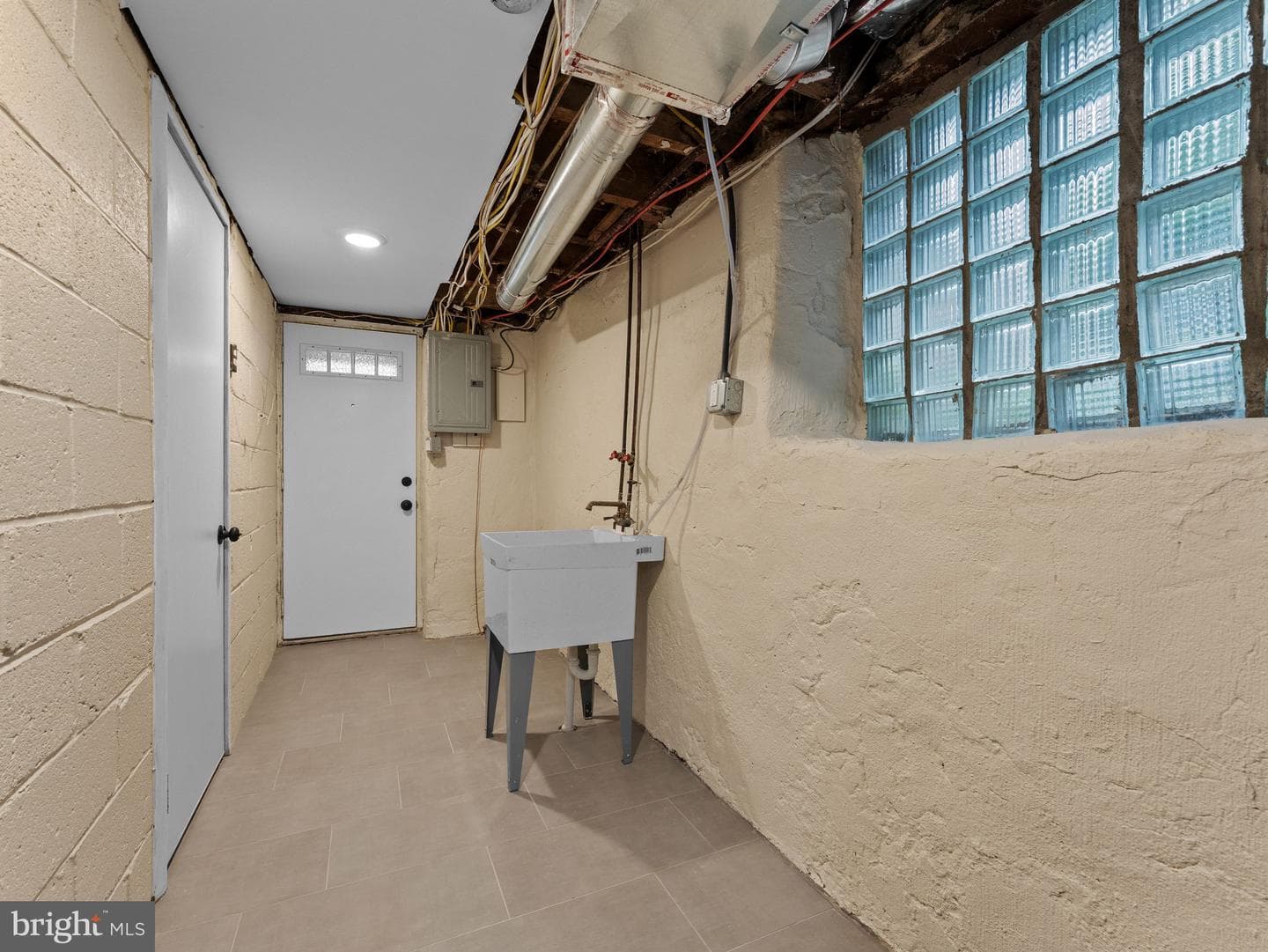 1007 E Dorset Street photo 31