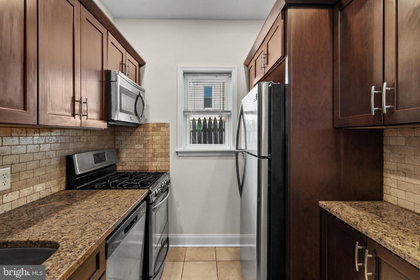 760 N Bucknell Street photo 10