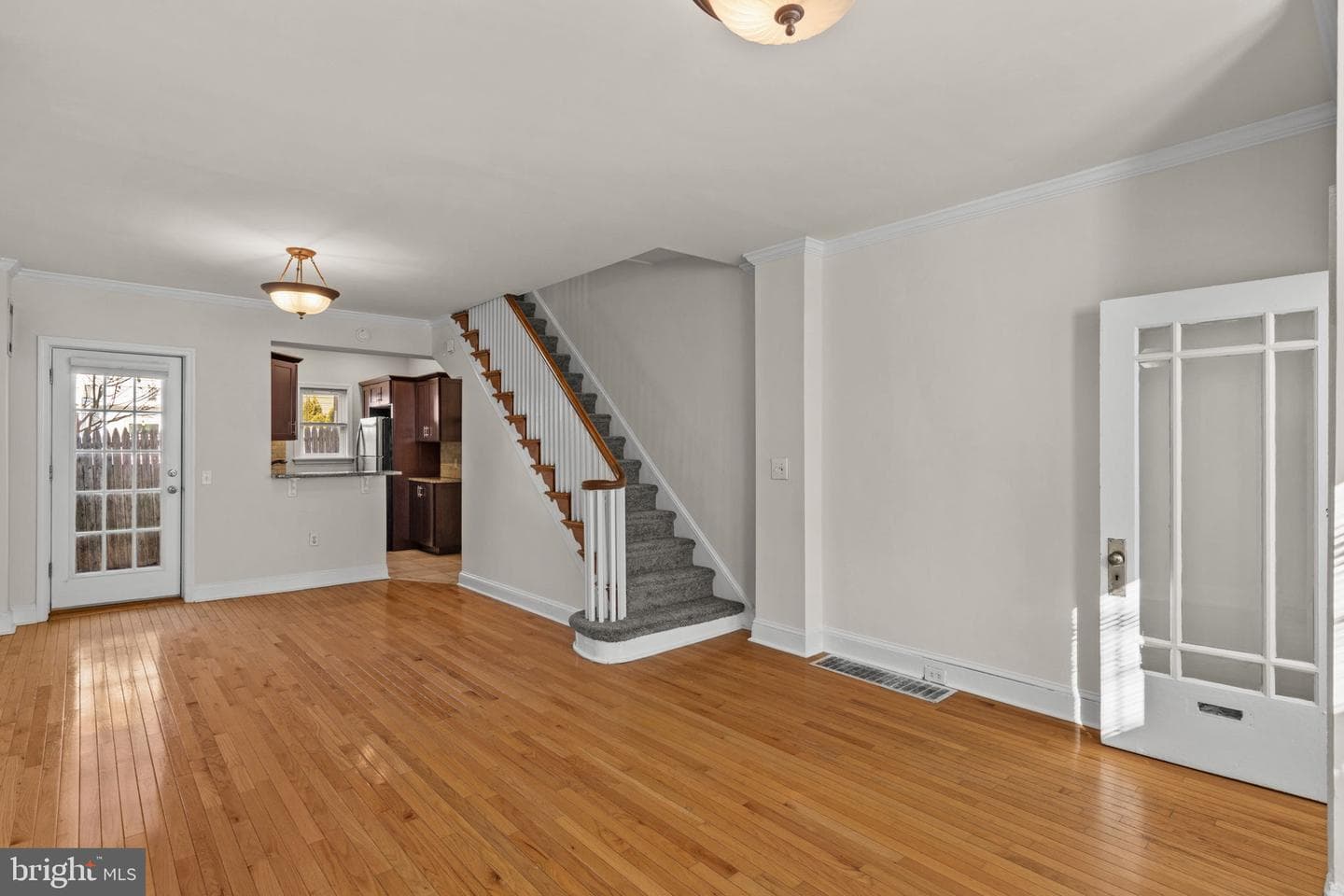 760 N Bucknell Street photo 4