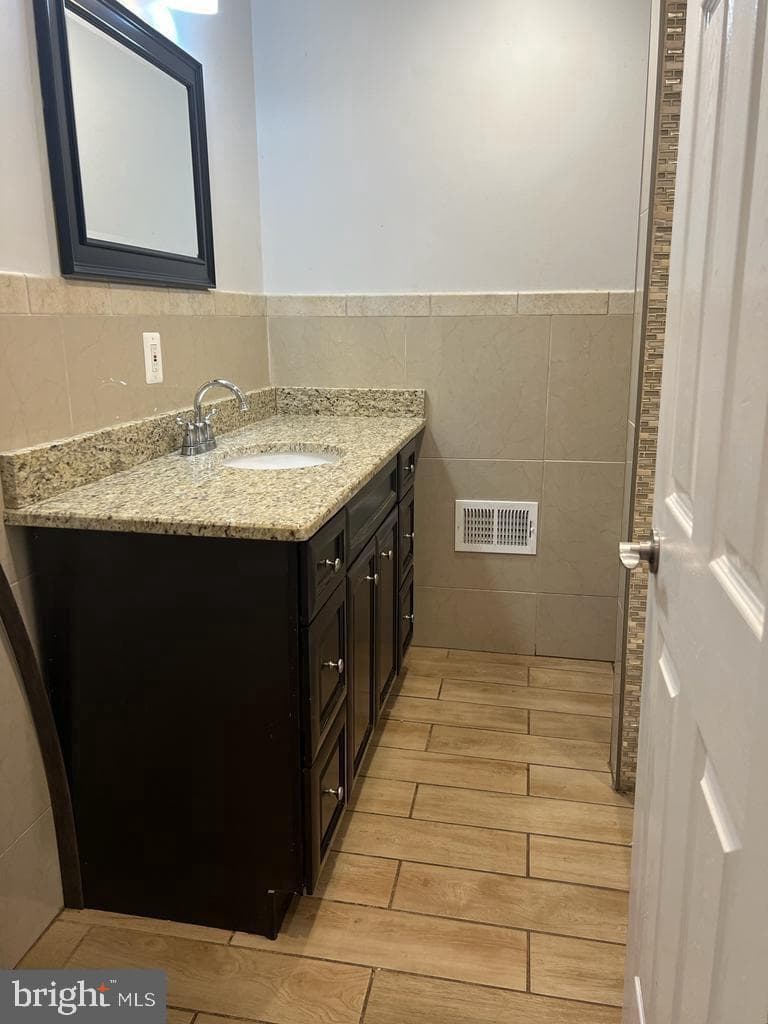 5603 Florence Avenue photo 21