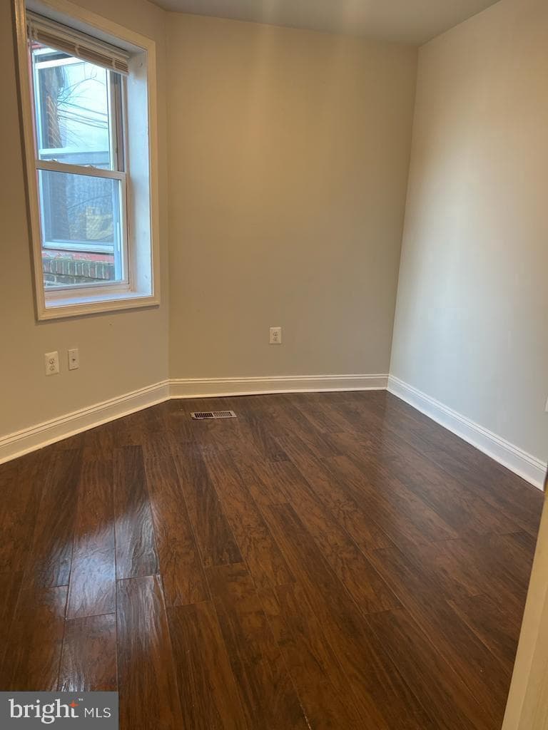 5603 Florence Avenue photo 7