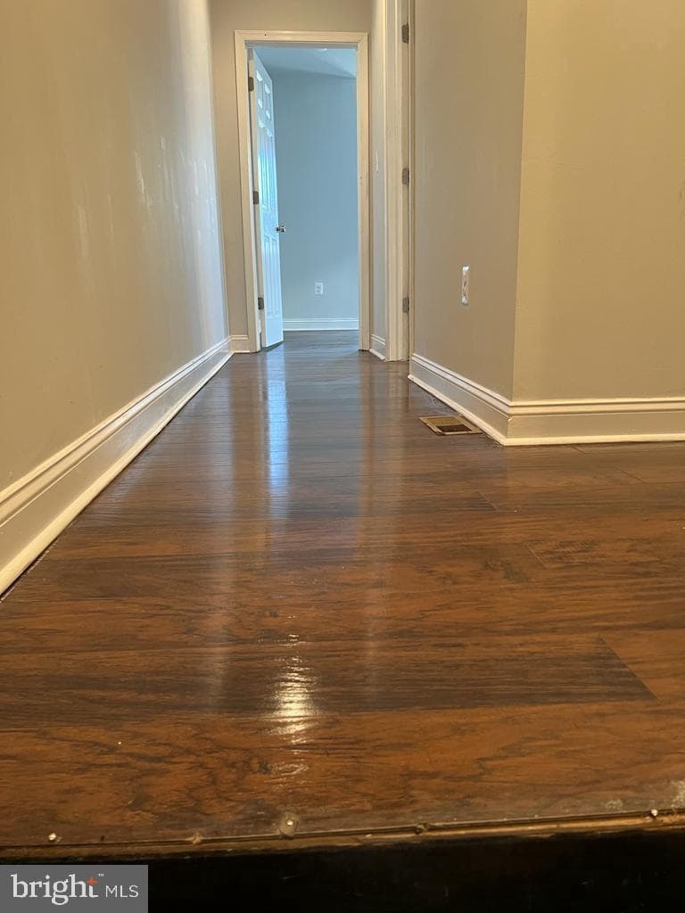5603 Florence Avenue photo 9