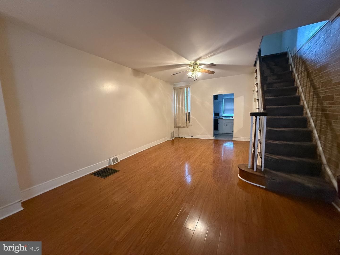 2216 Watkins Street photo 3
