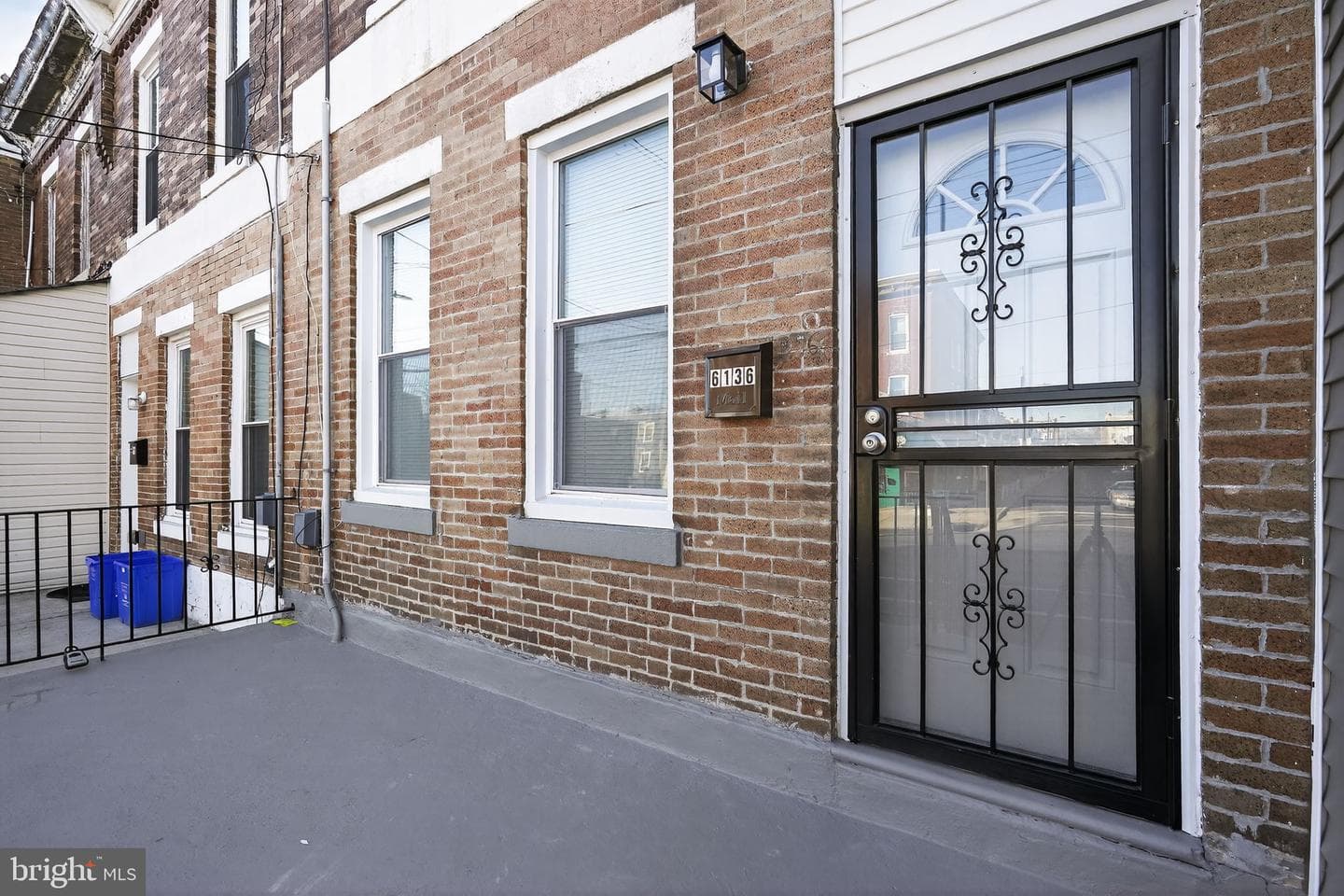 6136 Vine Street photo 2