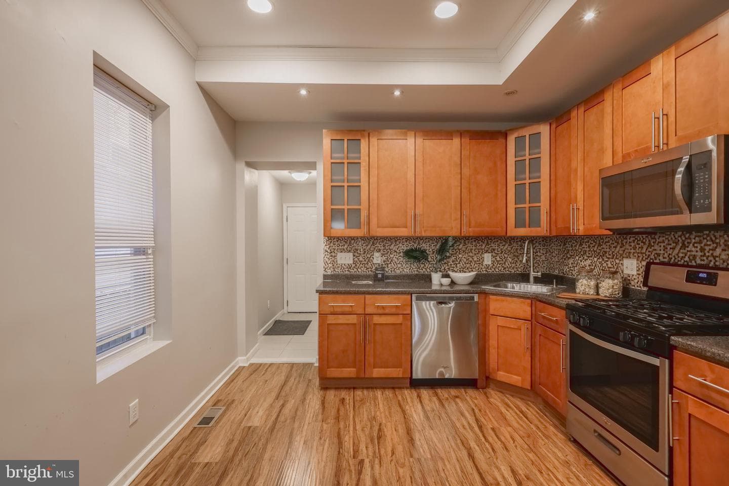 5415 Spruce Street photo 7