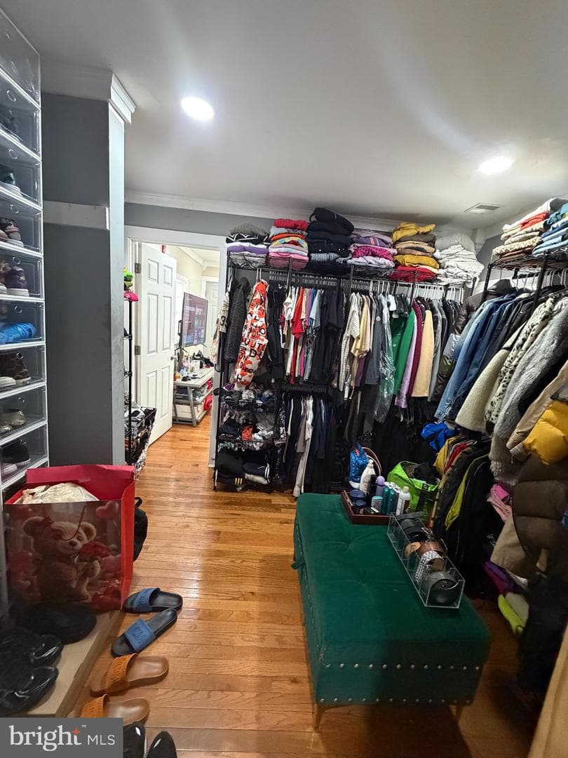 243 N Robinson Street photo 7