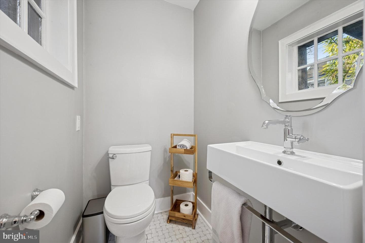 3222 W Penn Street photo 10