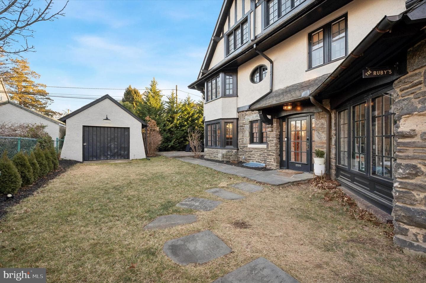 3222 W Penn Street photo 34