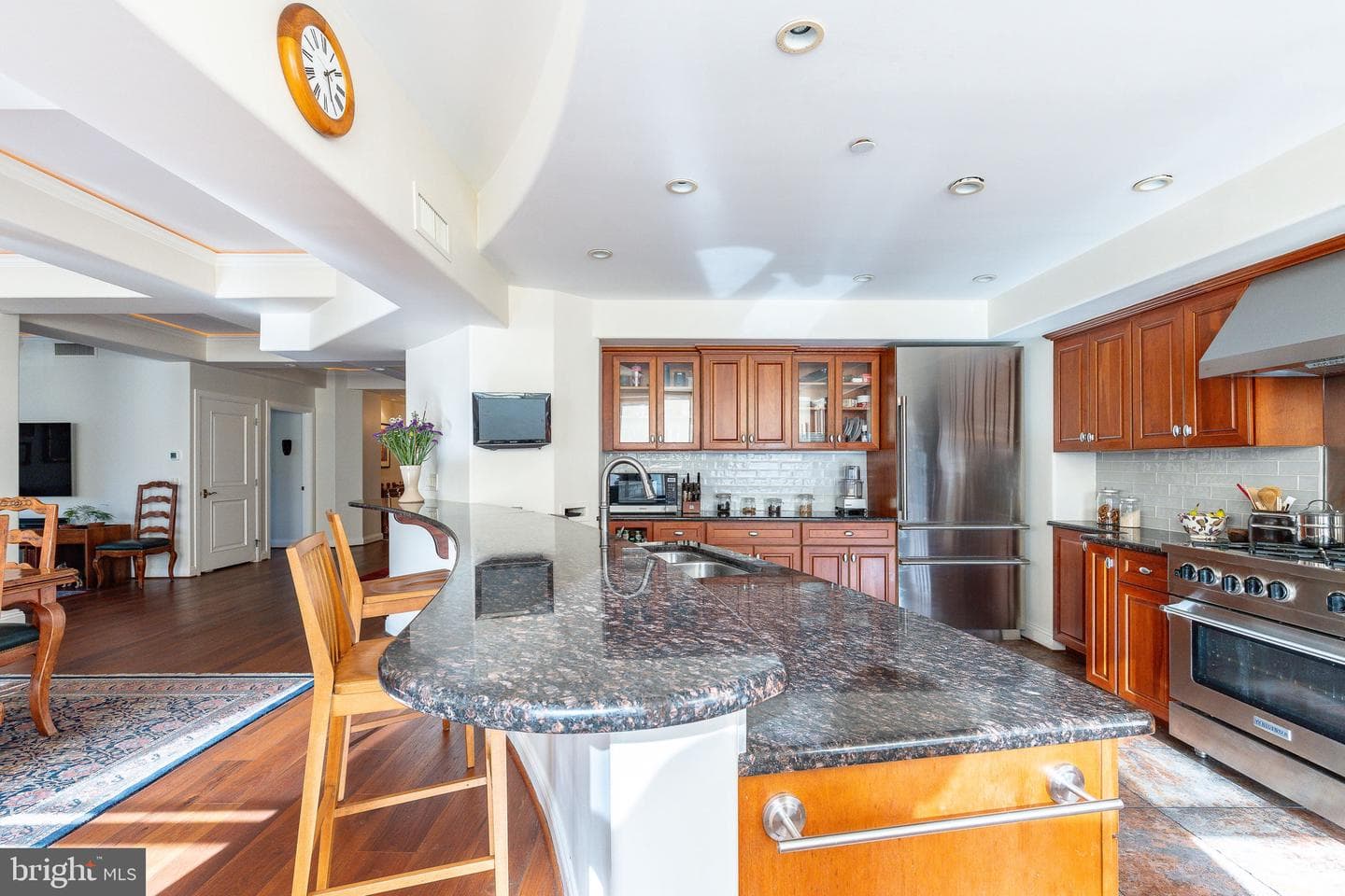1737 Chestnut St # 600 photo 15