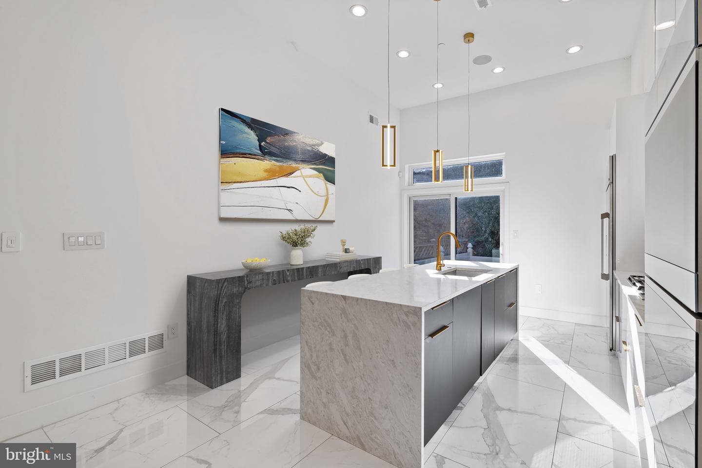 2130 Spring Street photo 14