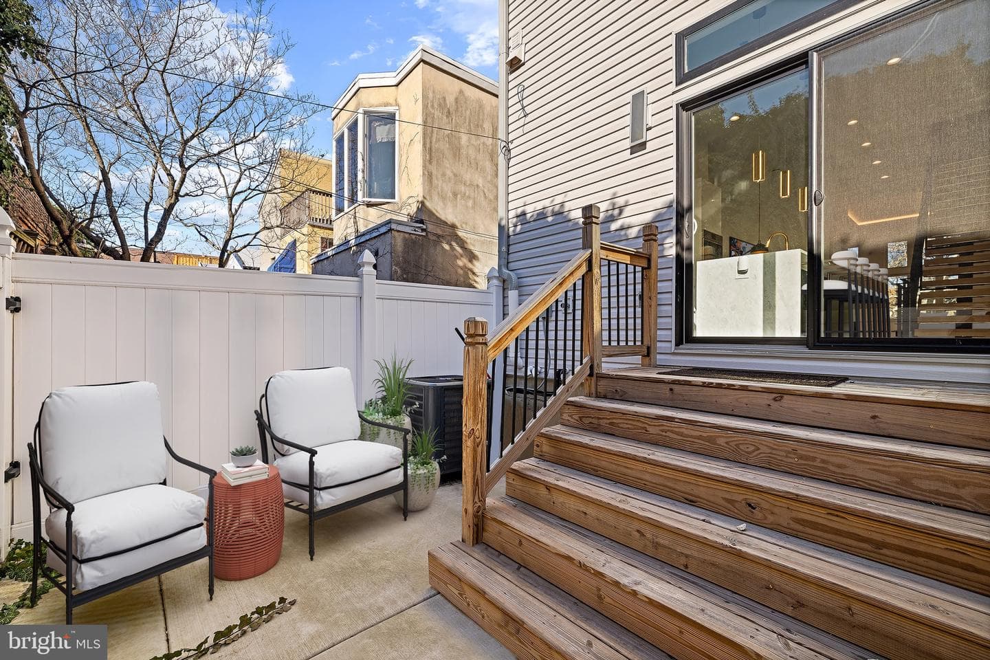 2130 Spring Street photo 15