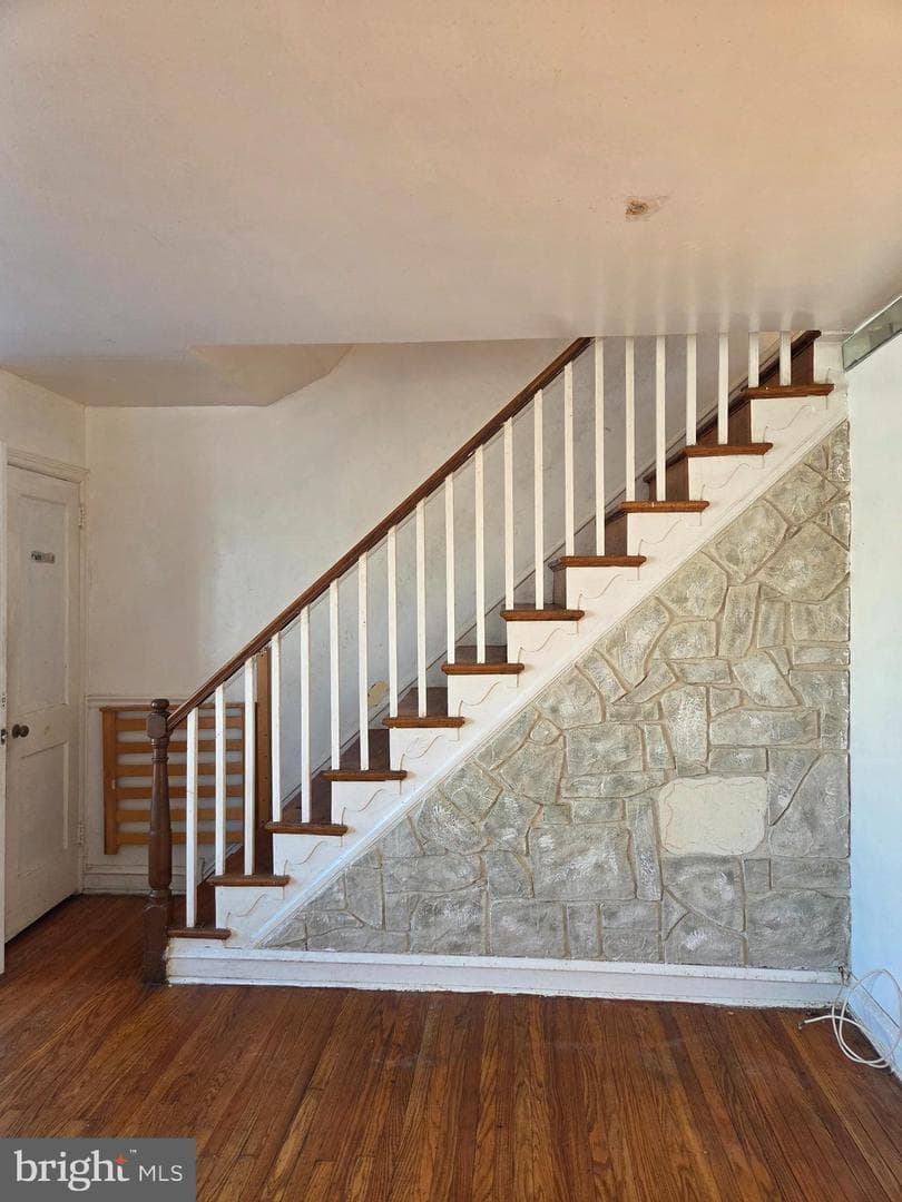 2912 Passmore Street photo 8