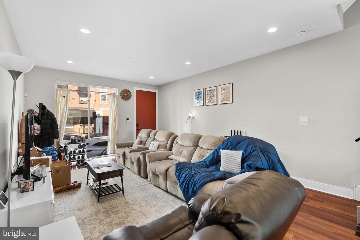 2714 W Jefferson Street photo 4