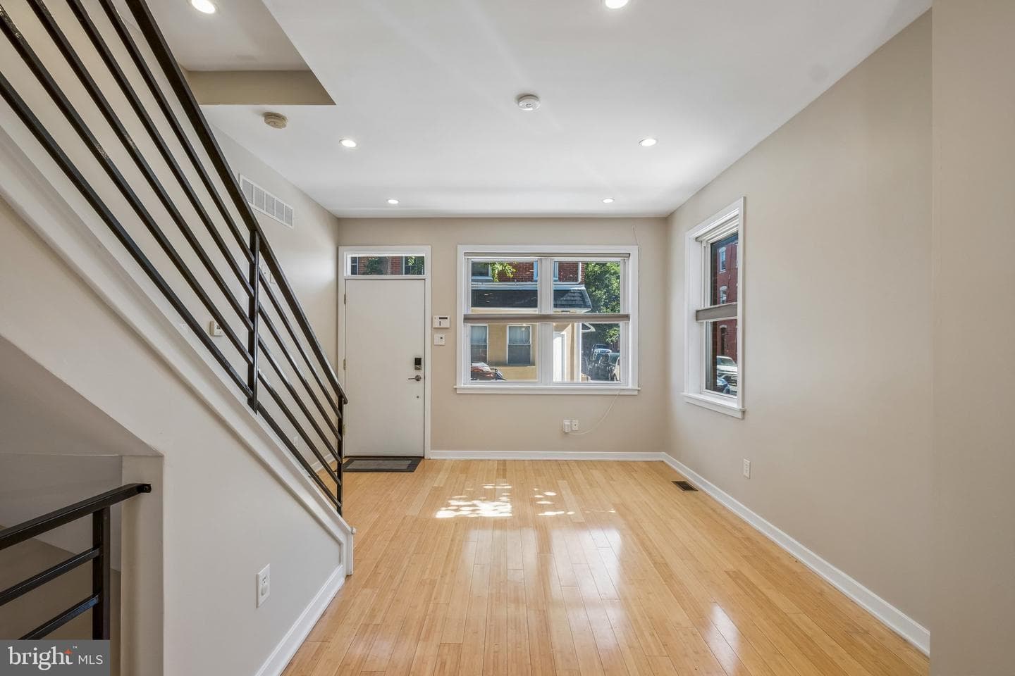 2400 Madison Square photo 8