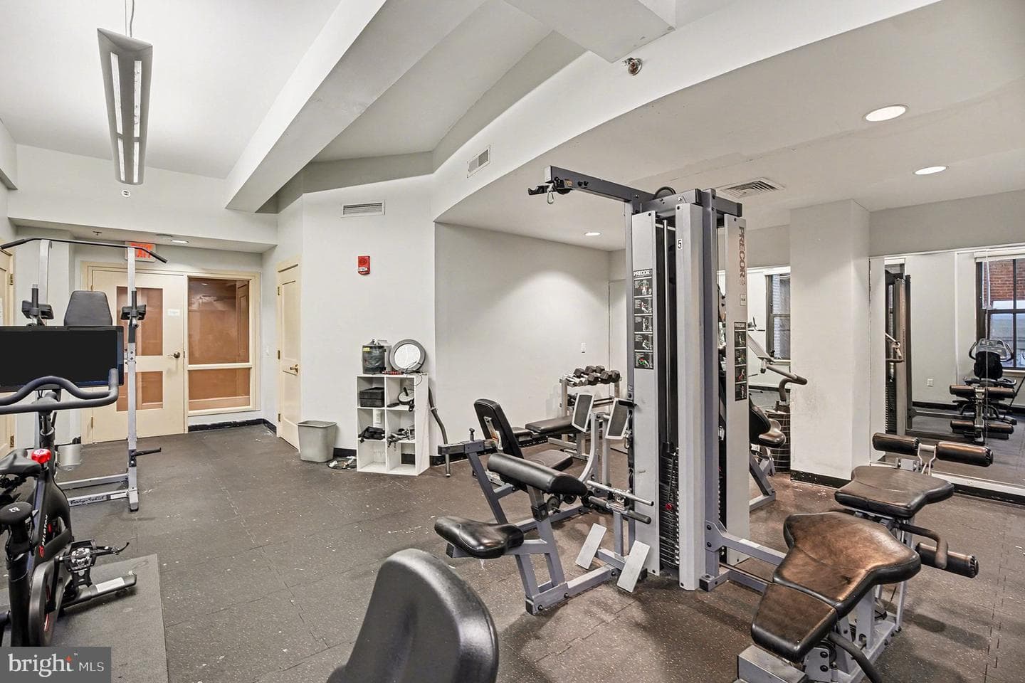1500 Chestnut Street #8c photo 6