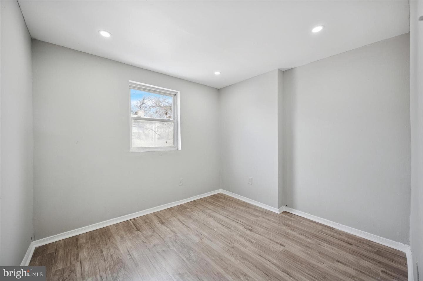 3322 Jasper Street photo 10