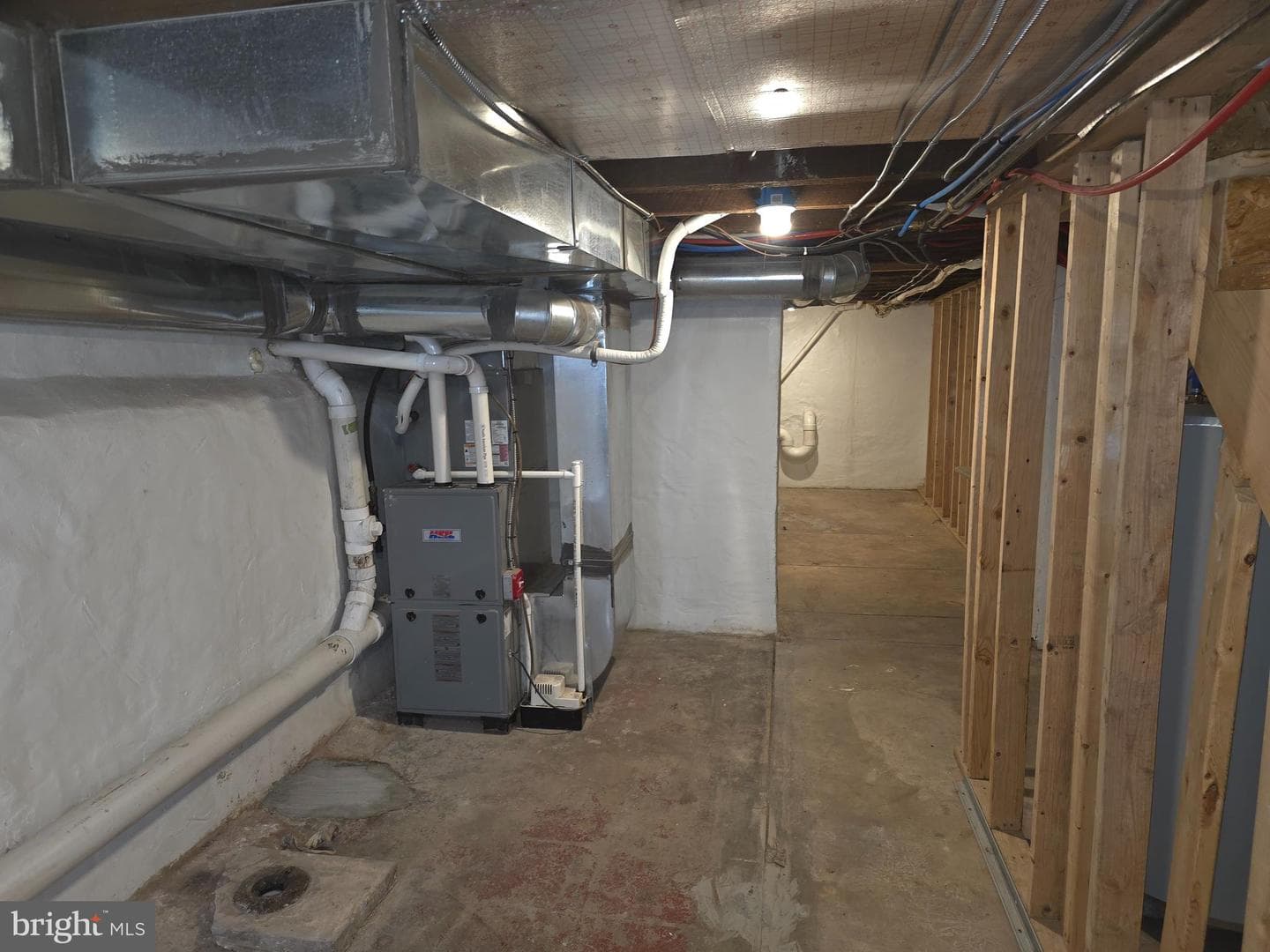 4656 James Street photo 15