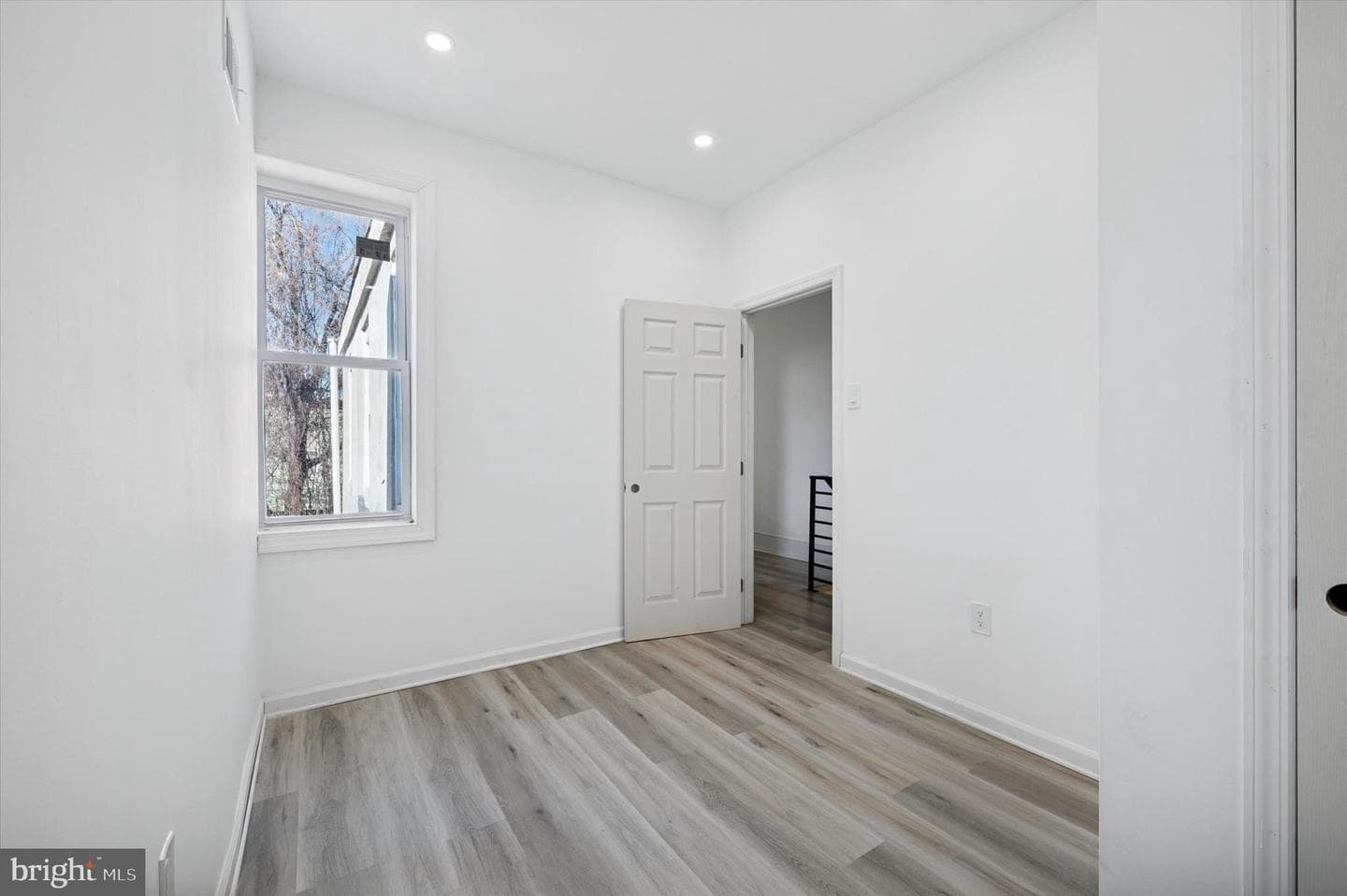 2512 N 18th Street photo 20