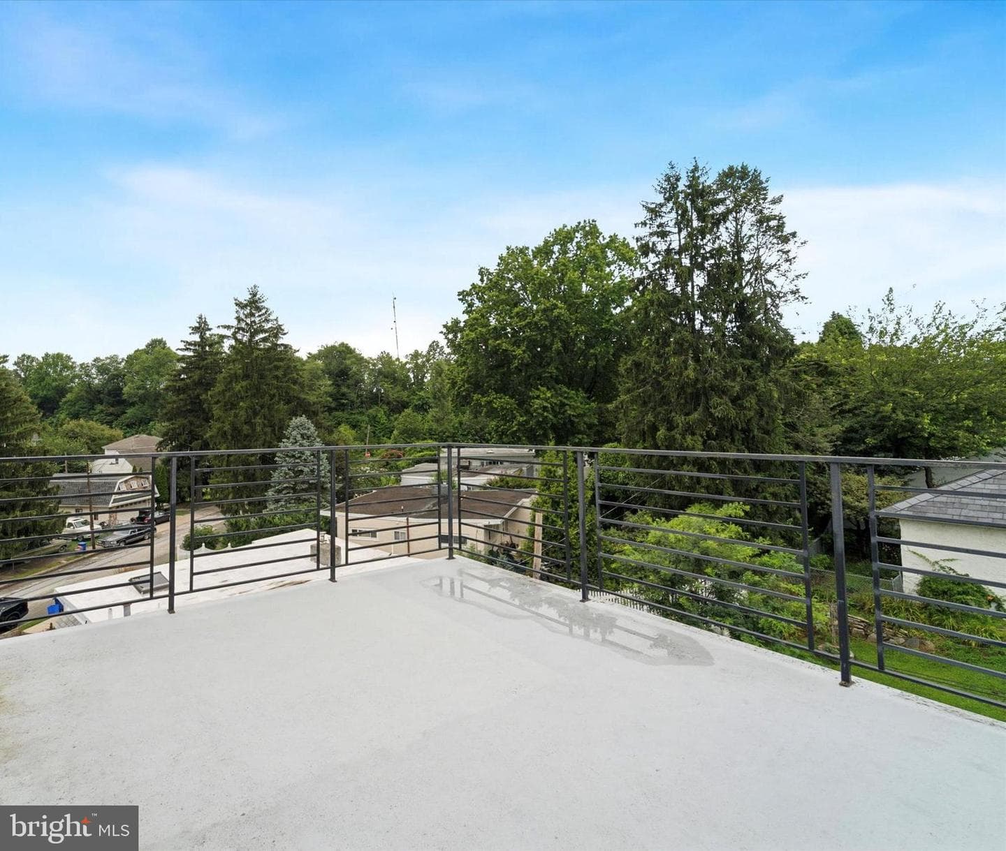 488 Evergreen Avenue photo 26