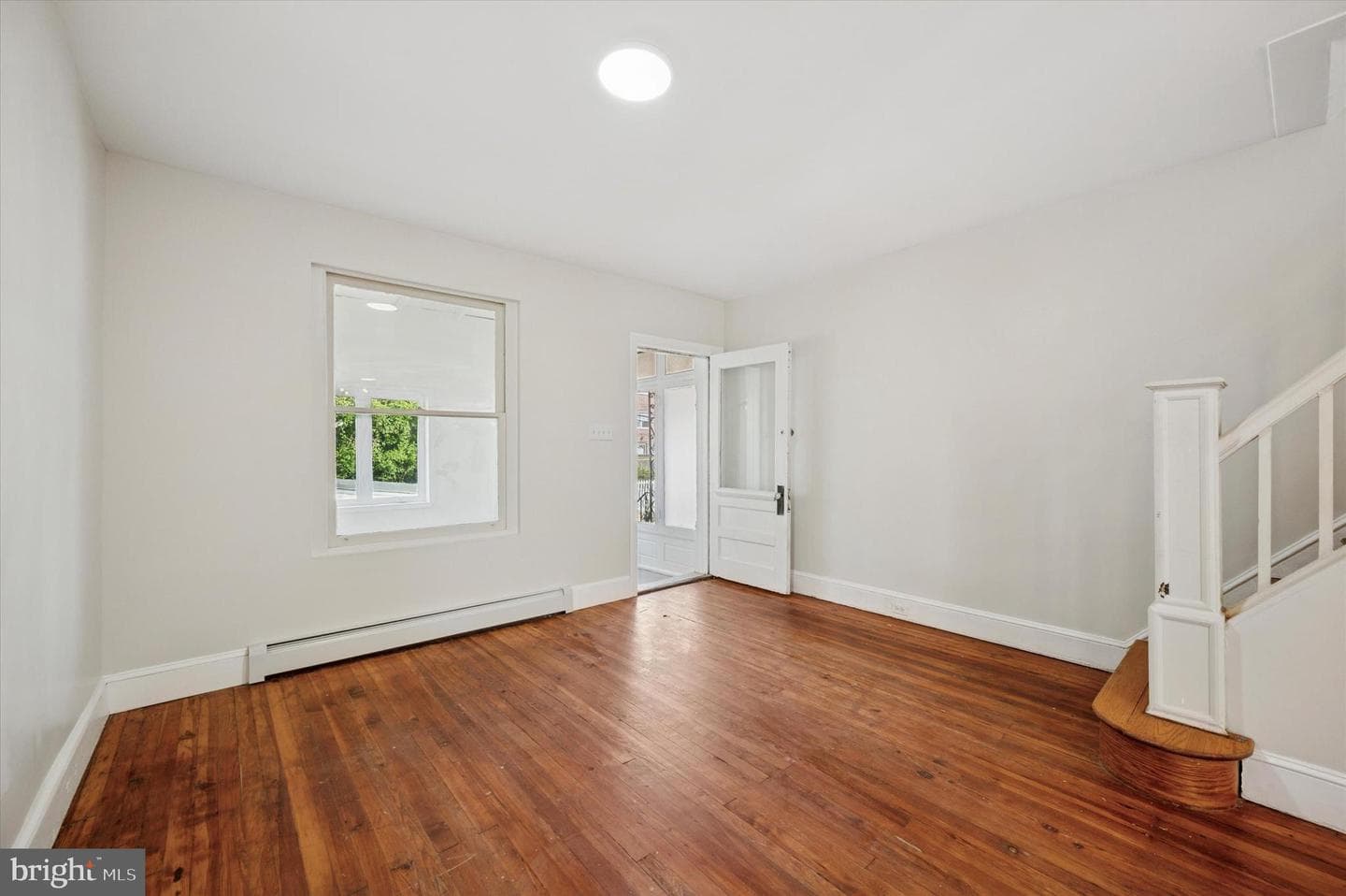 610 Martin Street photo 4