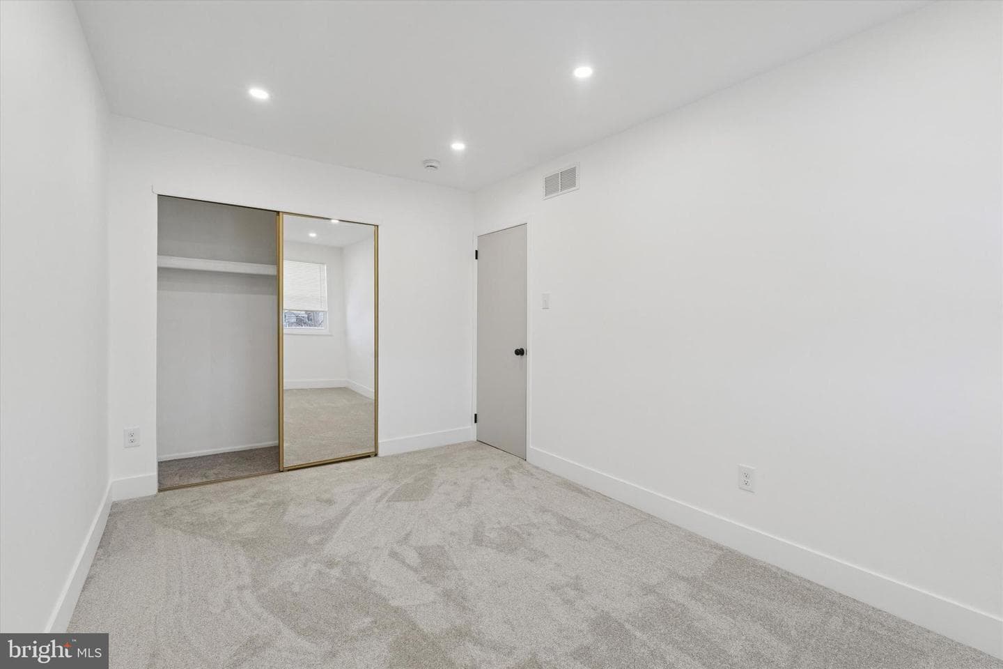 1720 Kennedy Street photo 18