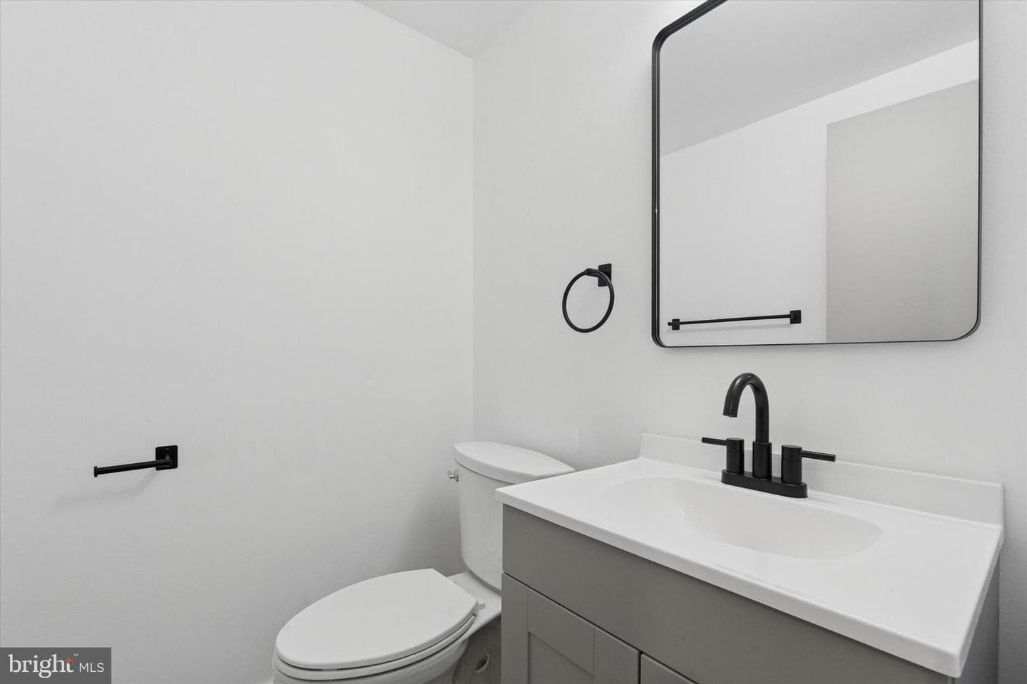 1720 Kennedy Street photo 24