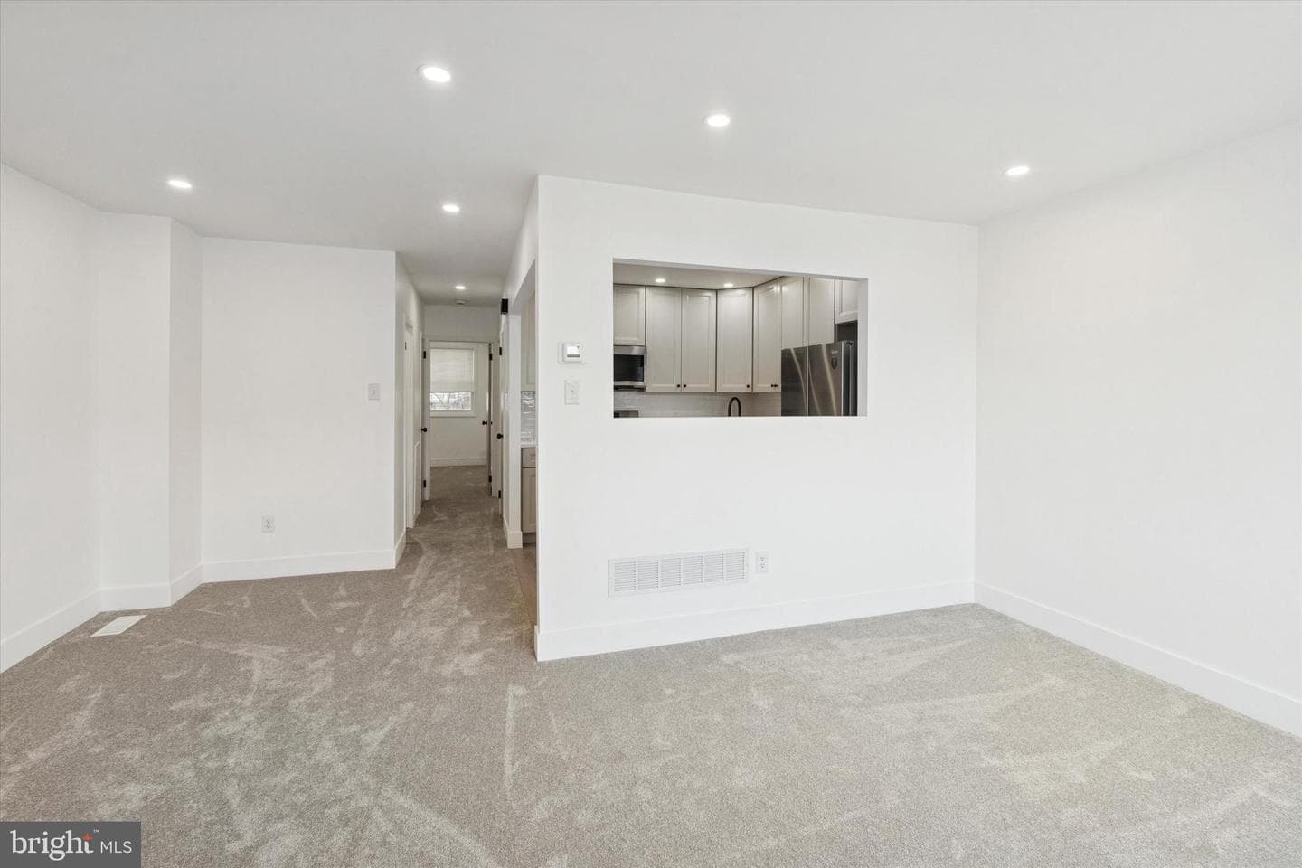 1720 Kennedy Street photo 4