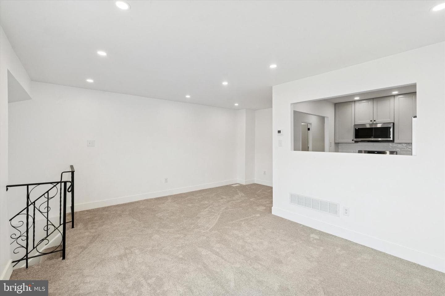 1720 Kennedy Street photo 5