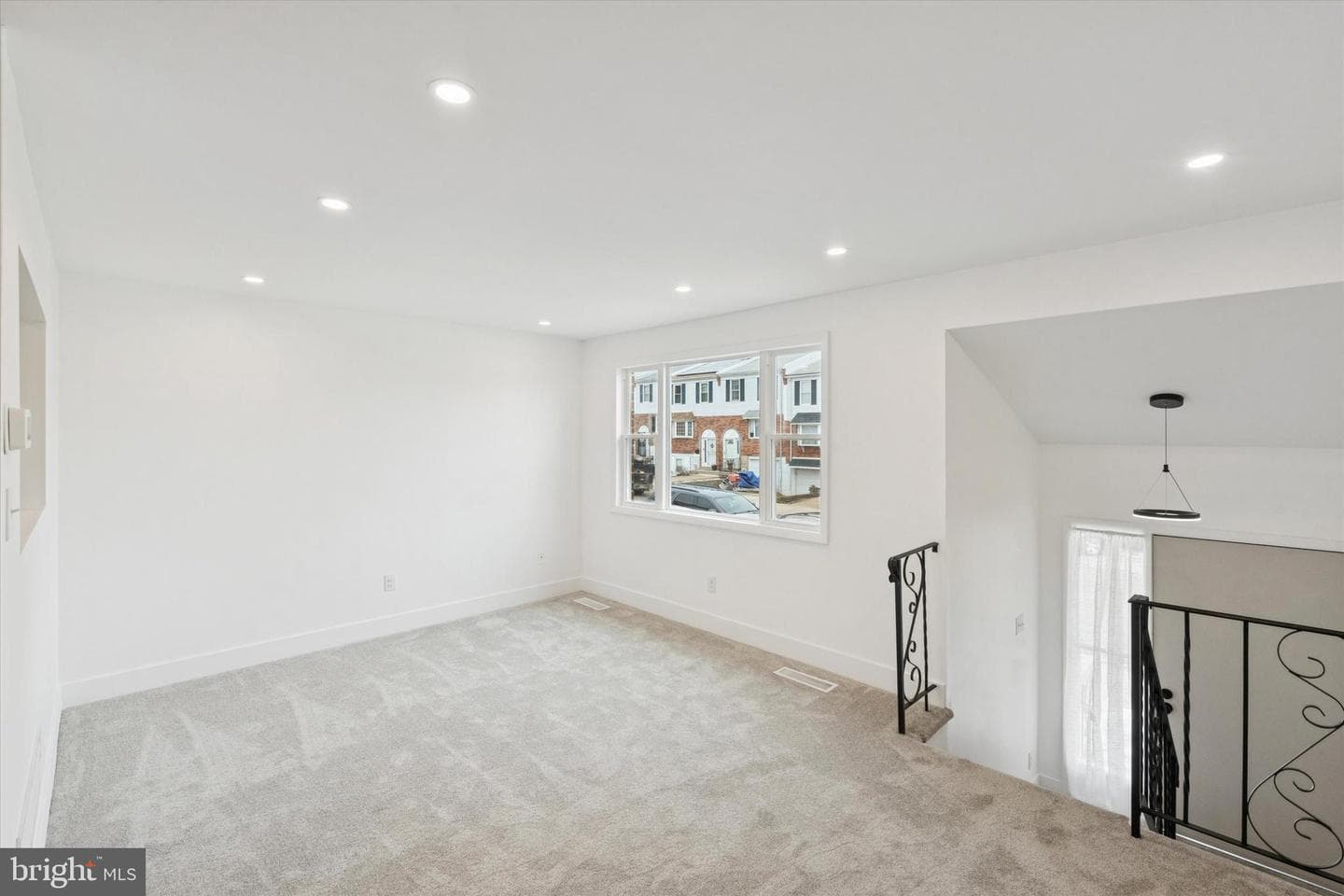 1720 Kennedy Street photo 7