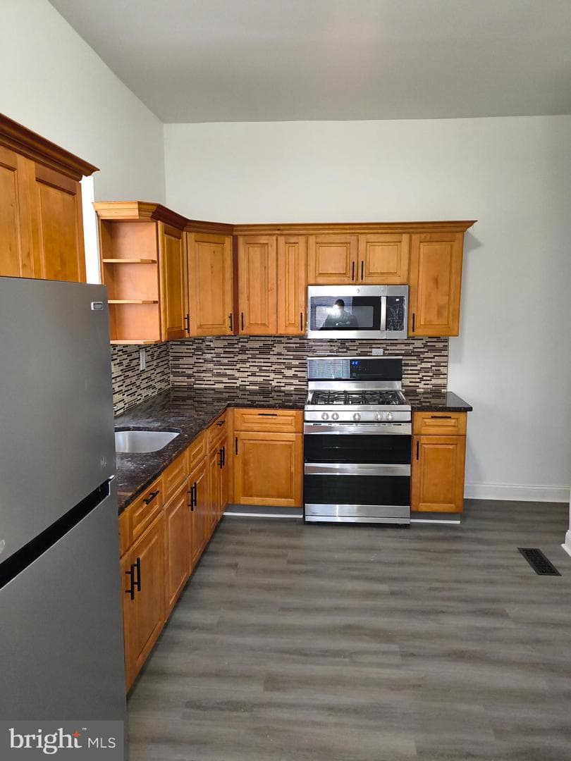 5300 Osage Avenue photo 6