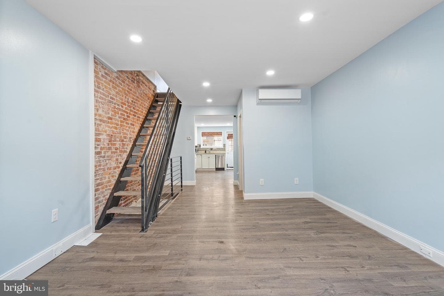 2420 S Percy Street photo 3