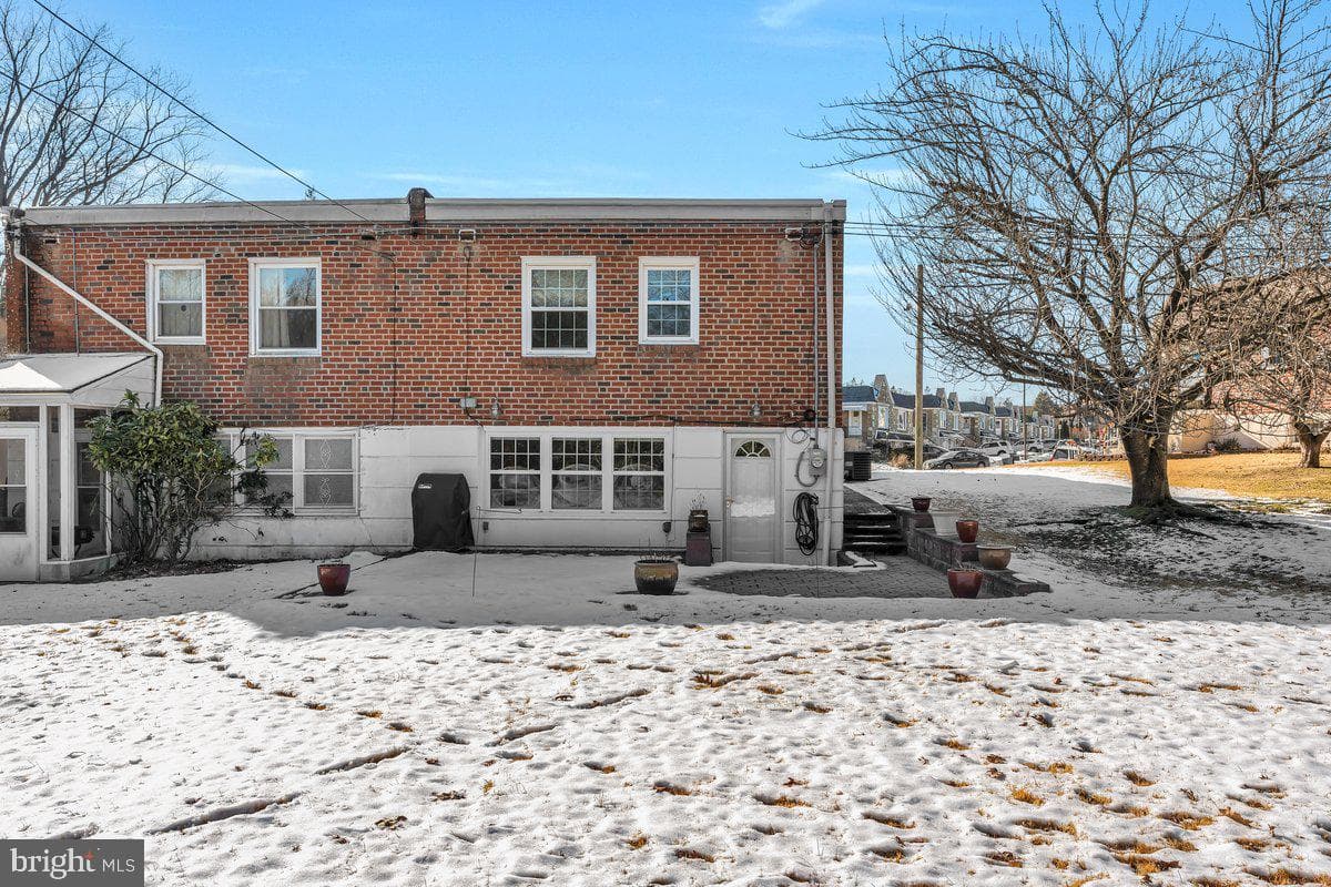 8240 Narvon Street photo 33