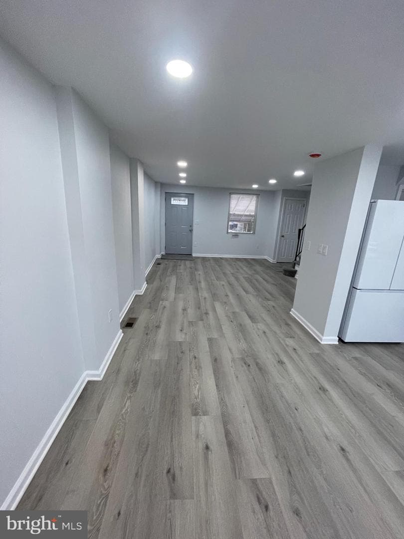 2085 Simon Street photo 7