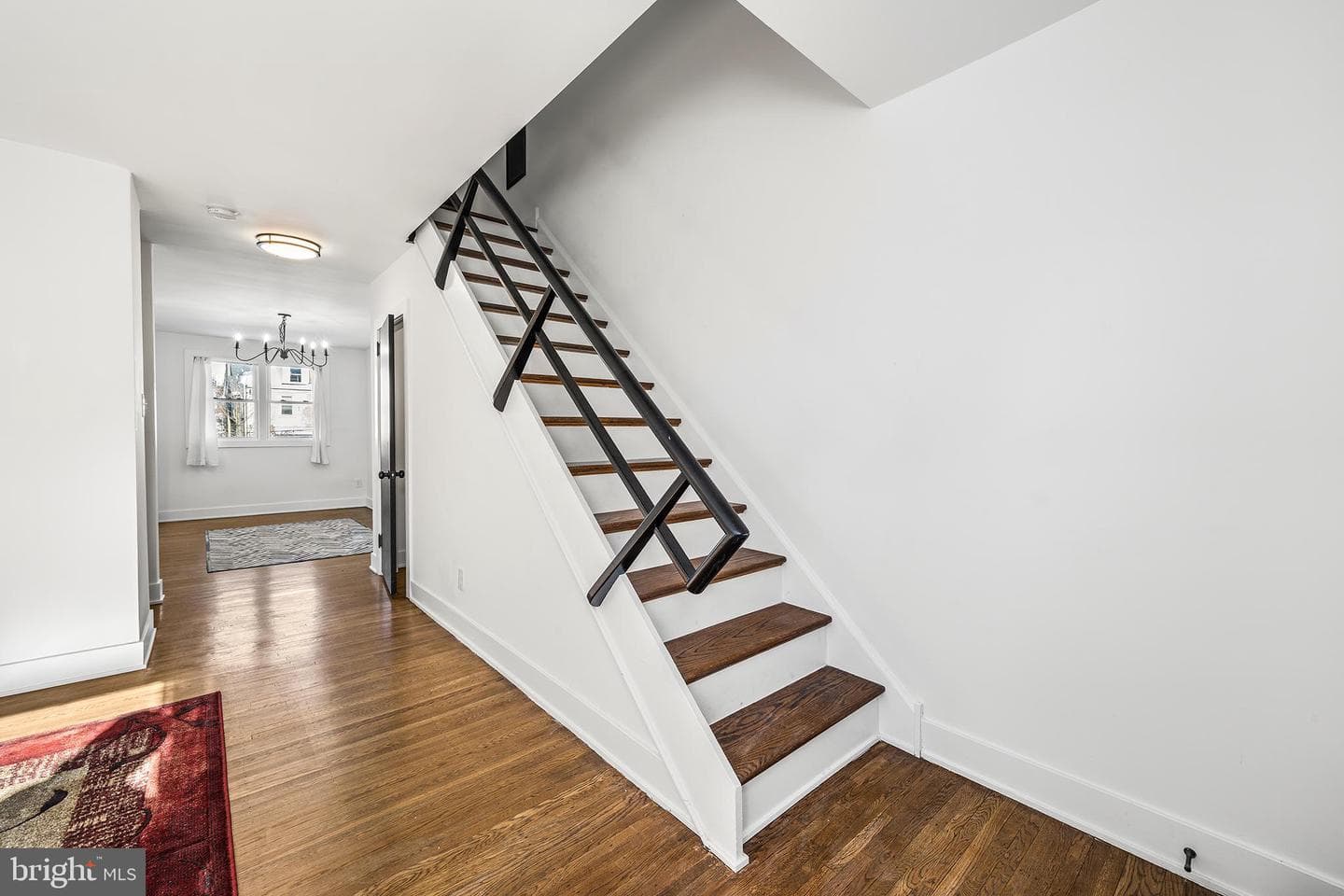 354 Krams Avenue photo 16