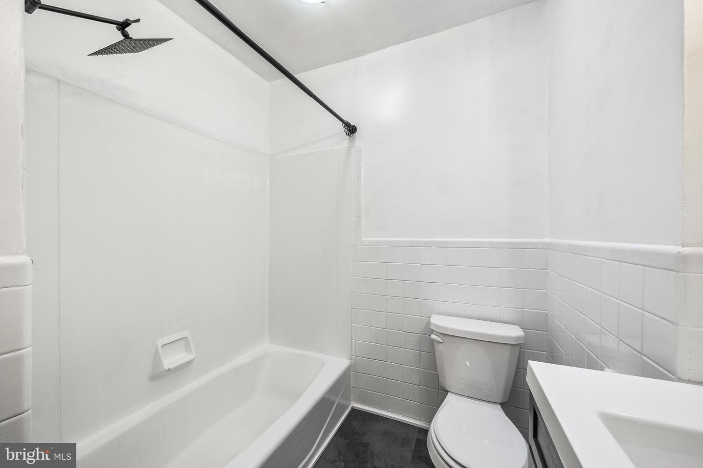 354 Krams Avenue photo 23