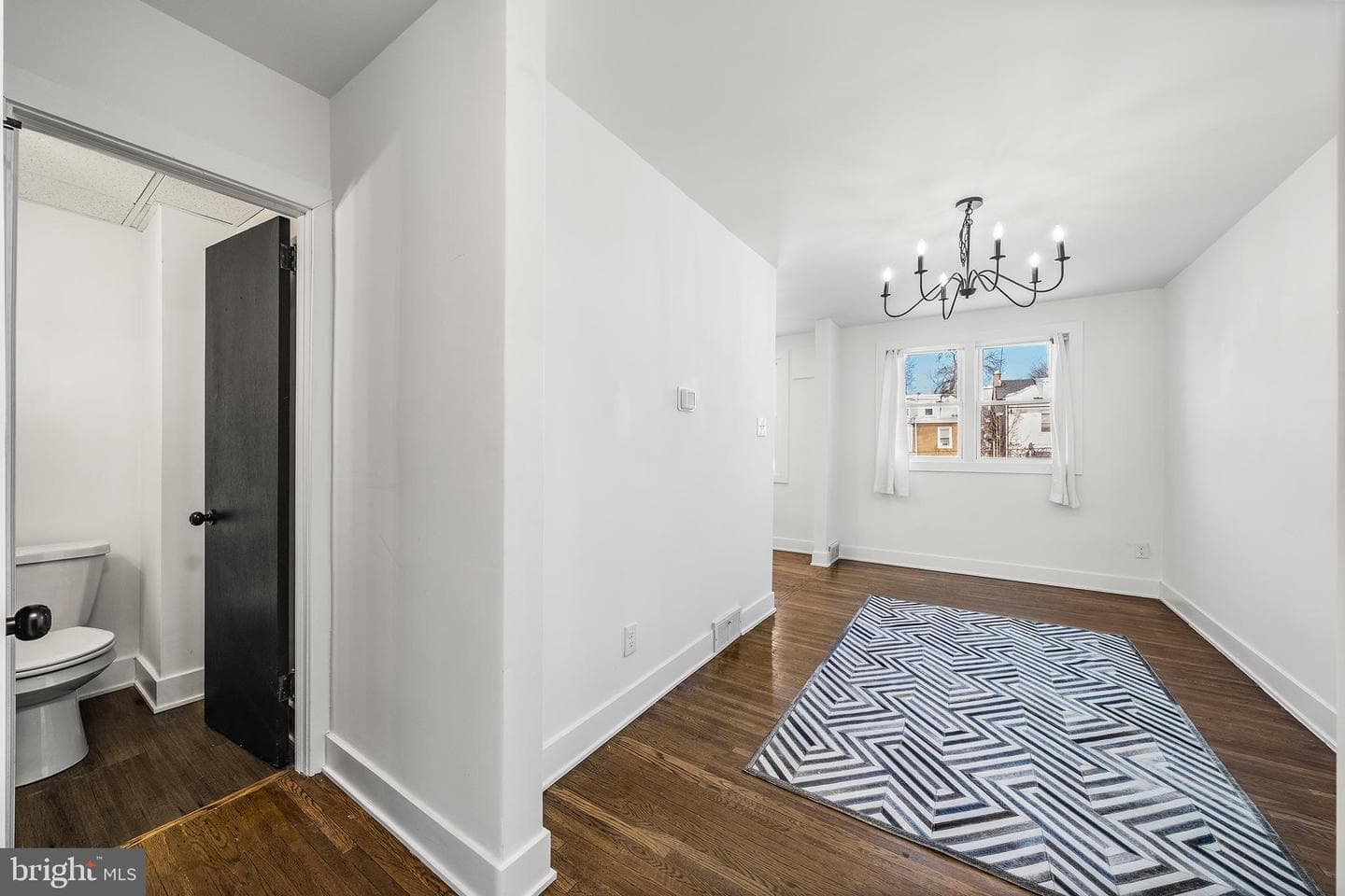 354 Krams Avenue photo 8