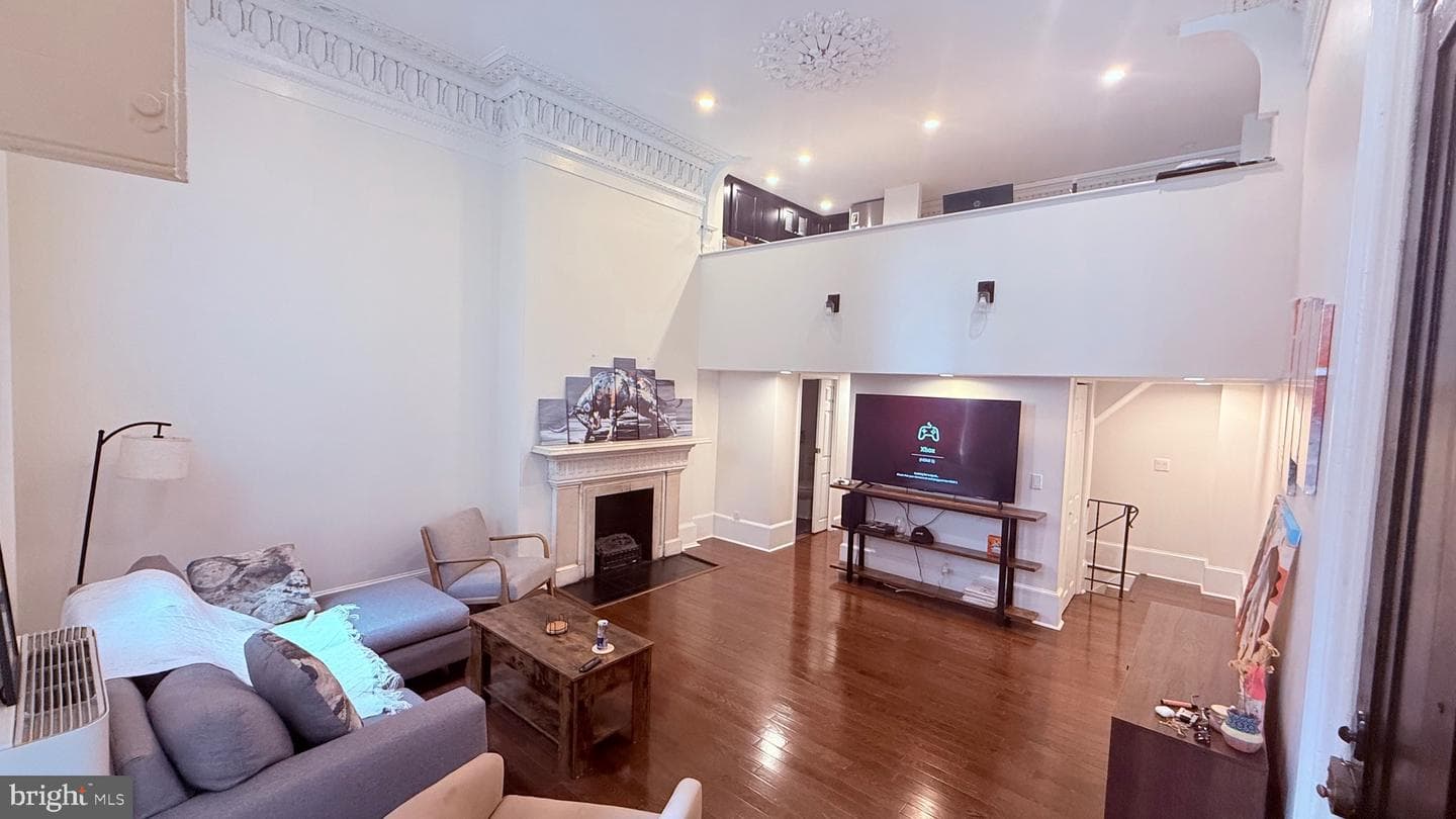 1016 Spruce Street #1r photo 8