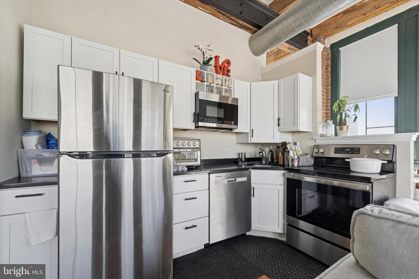 1010 Arch Street #807 photo 7