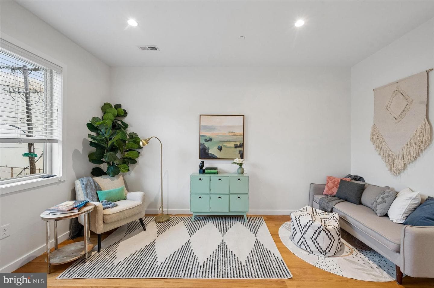 2555 Carpenter Street #E photo 2