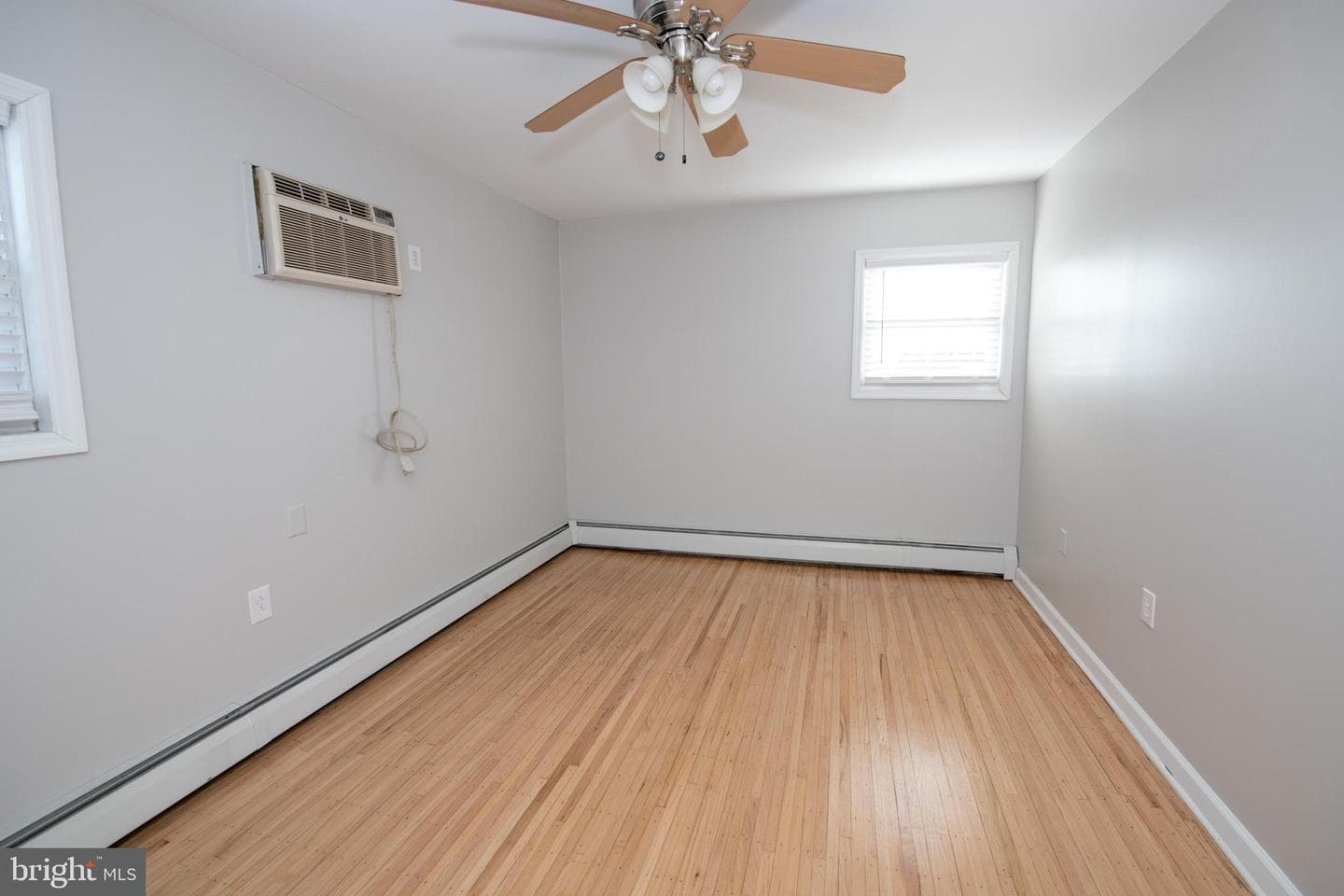 1018 Hoffnagle Place photo 35