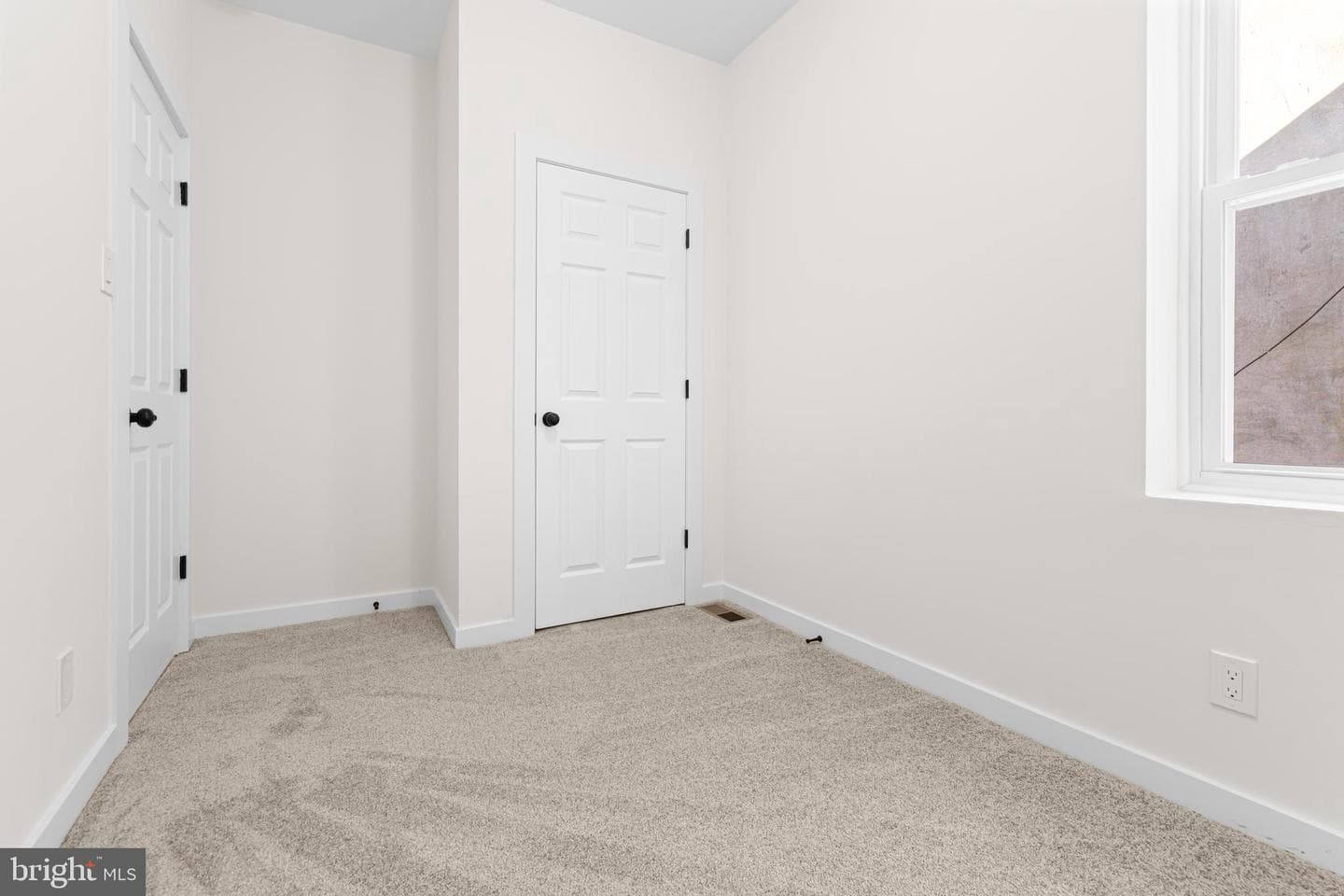 3921 Pennsgrove Street photo 25