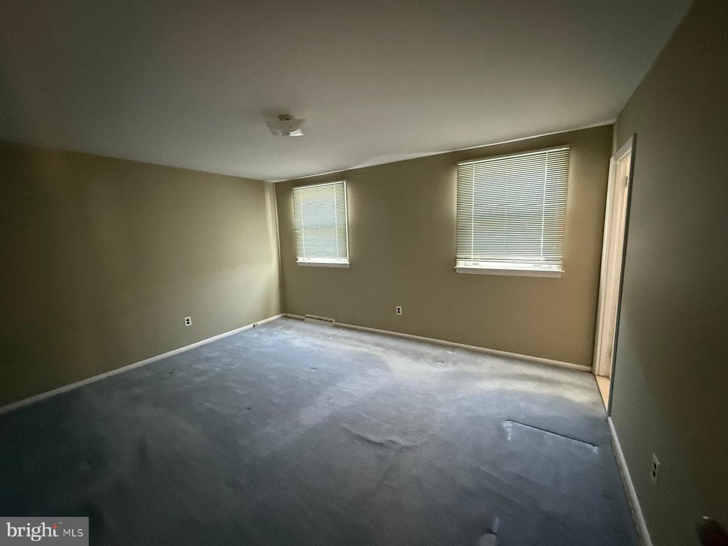 11616 Barlow Street photo 19