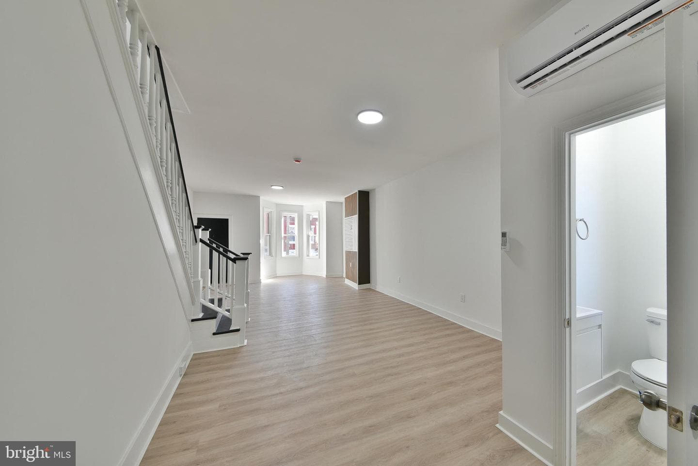 1725 W Juniata Street photo 11
